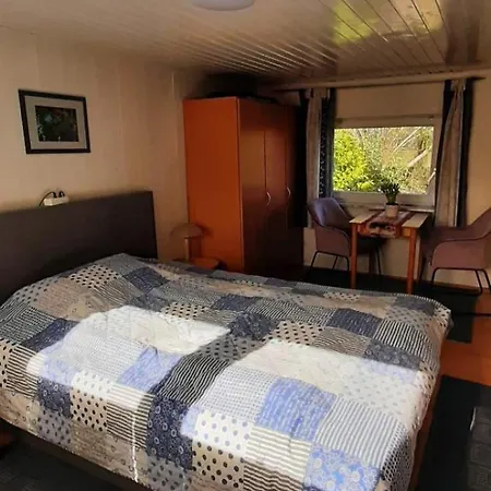 Haus-fehmarn-am-dorfteich-|-wohnung-4 * Fehmarn